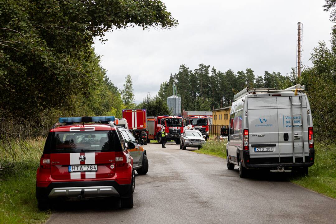Vilniuje užsidegė vilkikas su ličio baterijomis
