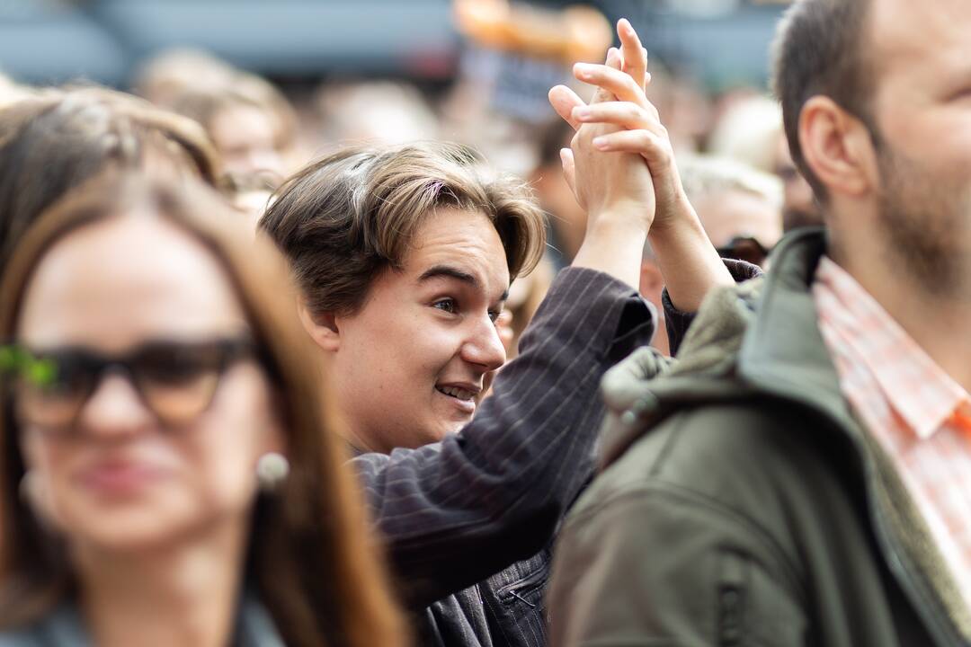 Protesto „Gėdos diena“ dalyviai prie Seimo