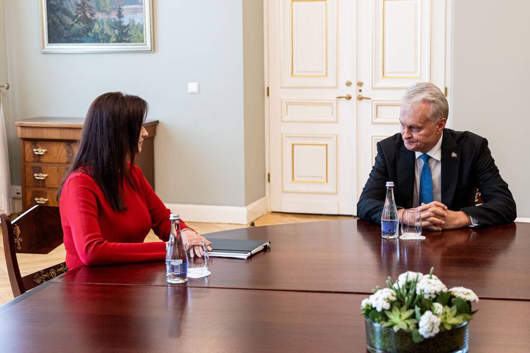 Ruginienė susitiko su Nausėda