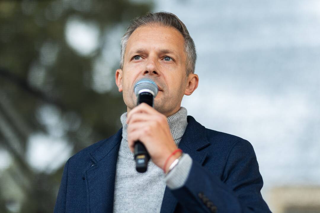 Protesto „Gėdos diena“ dalyviai prie Seimo