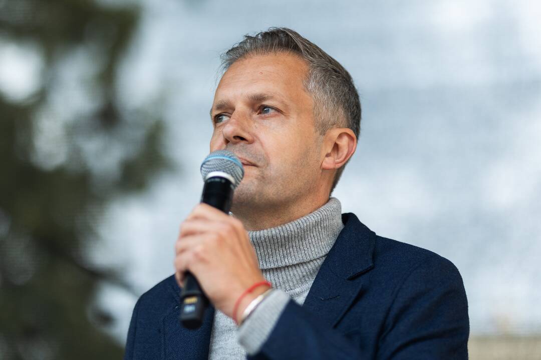 Protesto „Gėdos diena“ dalyviai prie Seimo