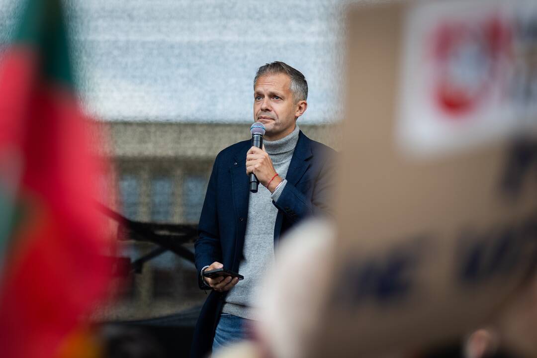 Protesto „Gėdos diena“ dalyviai prie Seimo