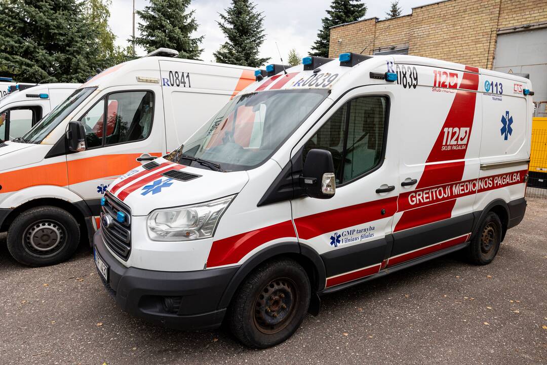 Greitosios medicinos pagalbos automobilių perdavimas Ukrainai