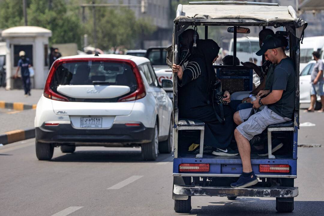 Irakas pranešė apie elektros tiekimo sutrikimus dėl rekordinio karčio 