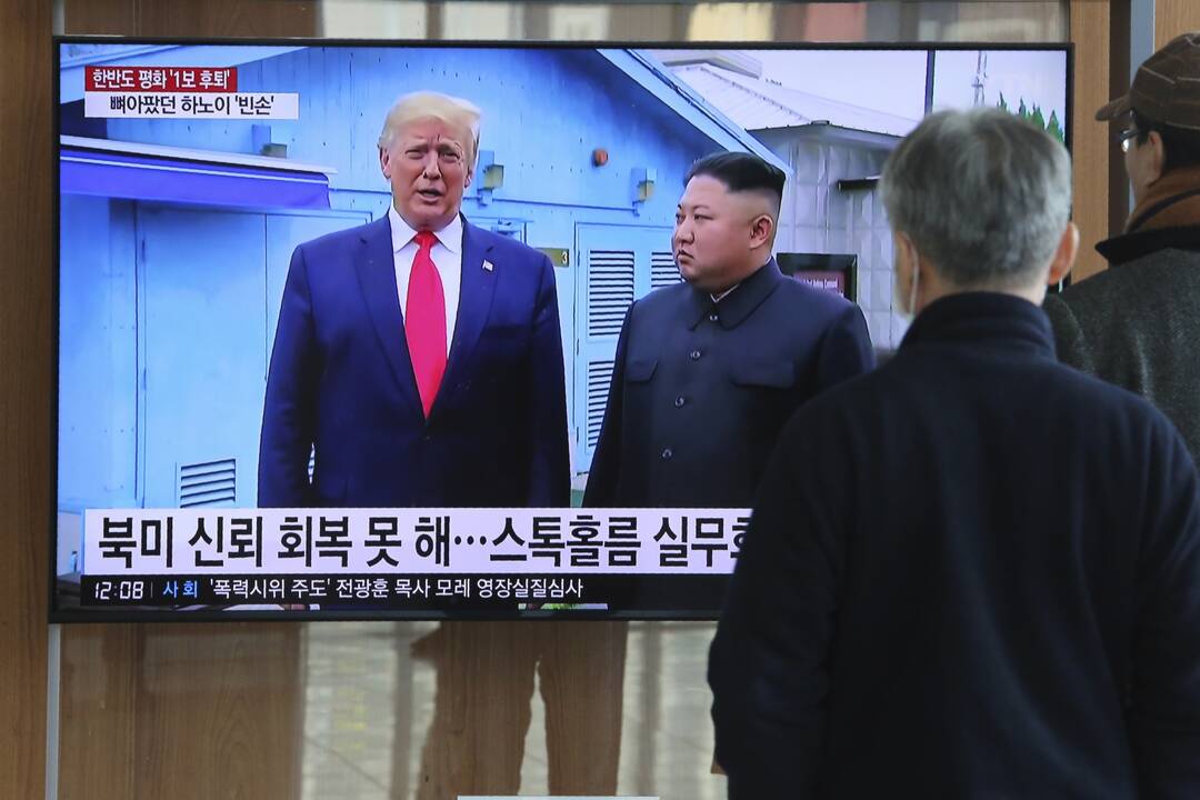 Donaldas Trumpas sako „vieną dieną“ susitiksiąs su Šiaurės Korėjos lyderiu