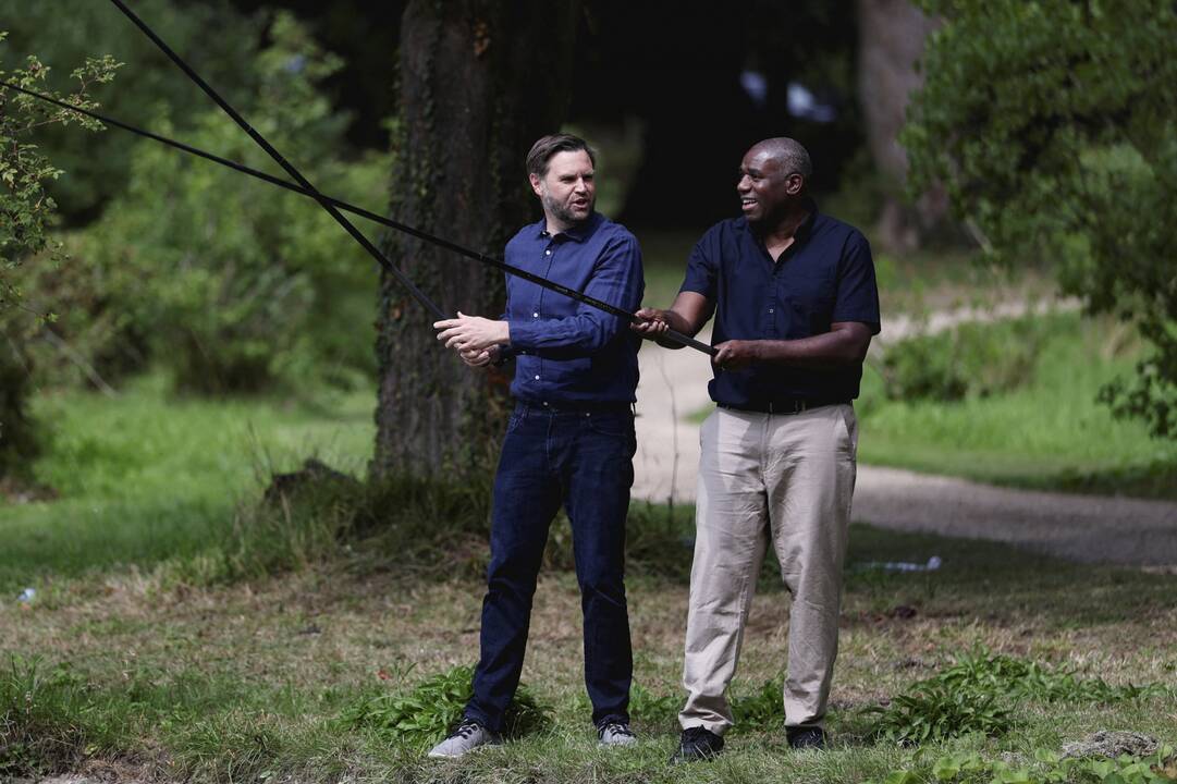 J. D. Vance ir Davidas Lammy 