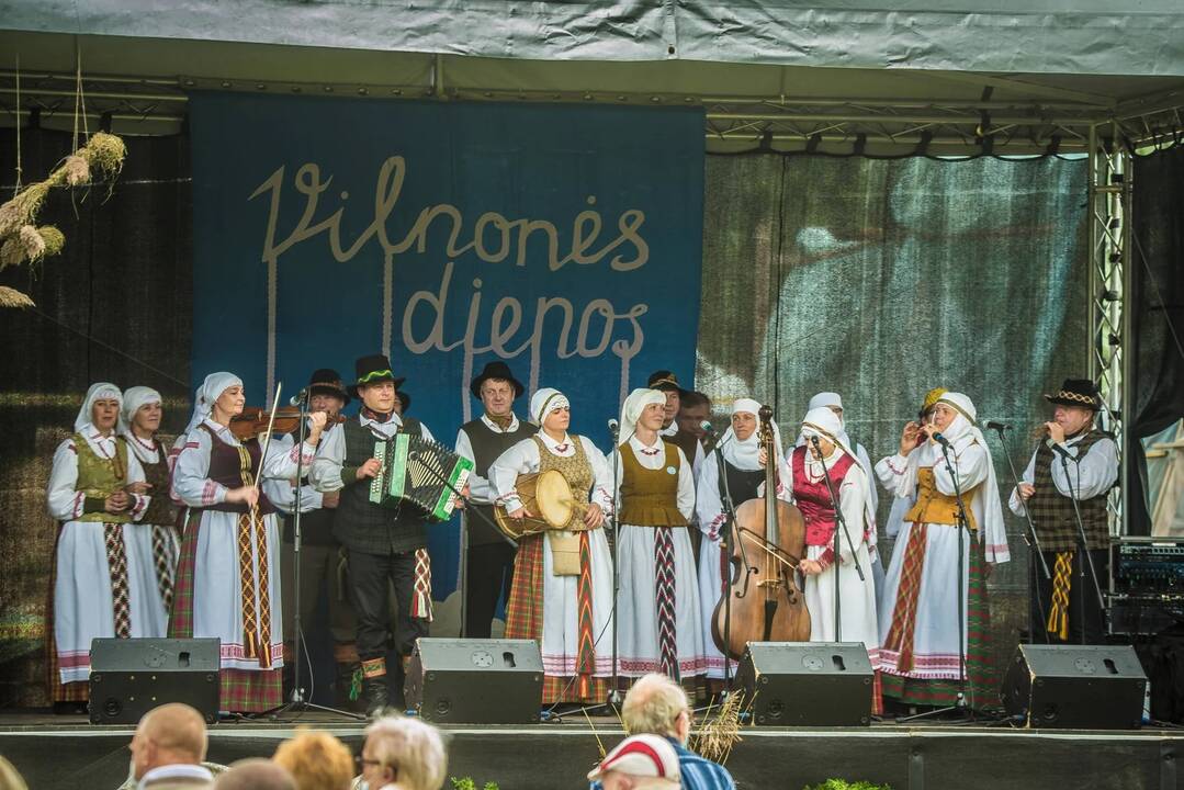 Raubonyse prasideda dešimtasis tarptautinis amatų ir meno festivalis „Vilnonės dienos“