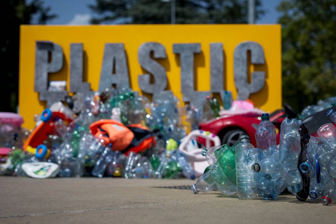 Plastiko taršos derybos baigėsi be susitarimo