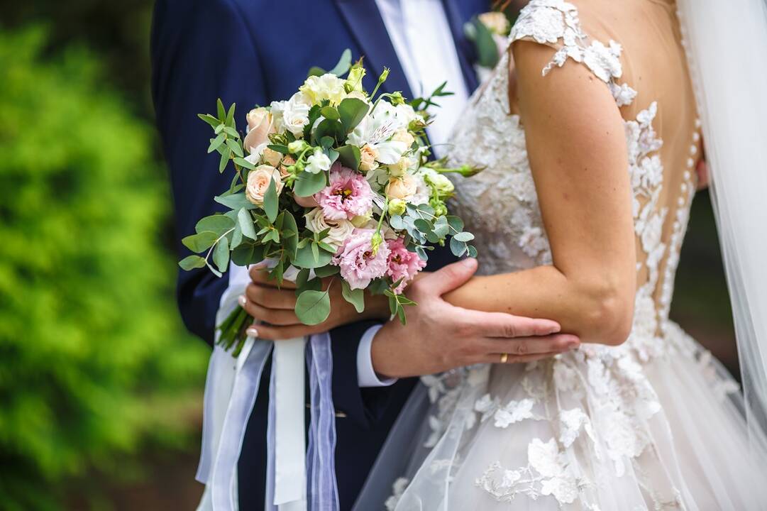 Nyksta vestuvių tradicija: priežastis – ne tik kaina