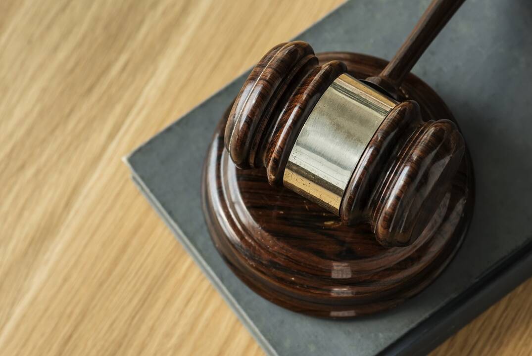 Teismui perduota 315 tūkst. eurų pasisavinusios tarptautinės telefoninių sukčių gaujos byla