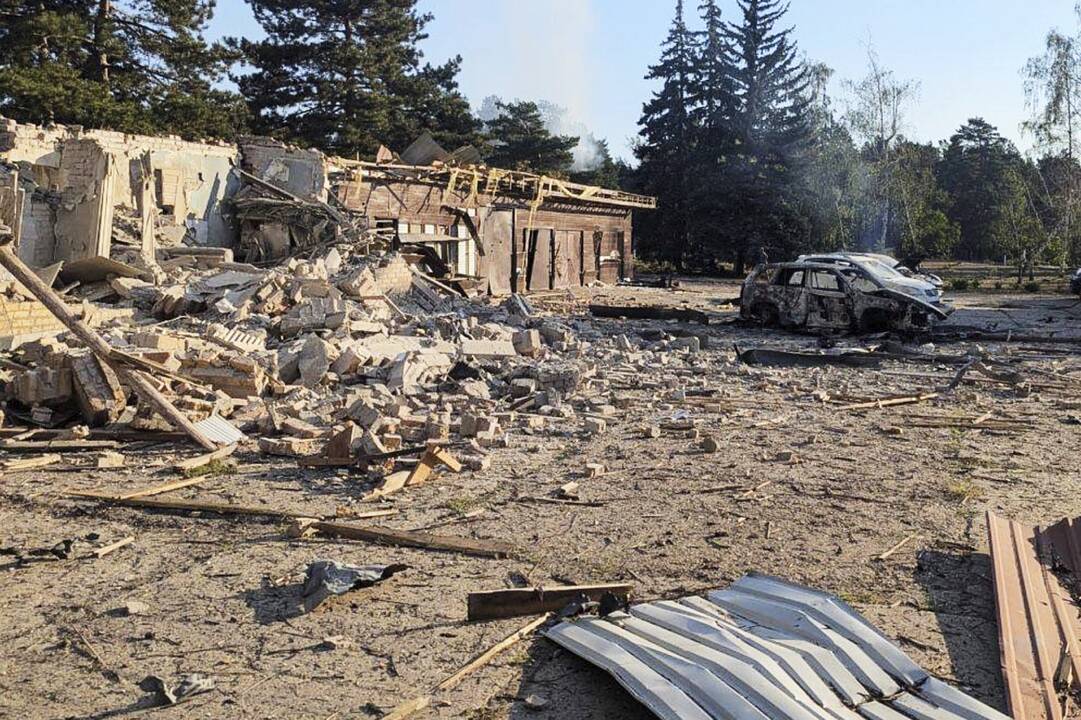 Per naujausias Rusijos atakas Ukrainoje žuvo mažiausiai penki žmonės