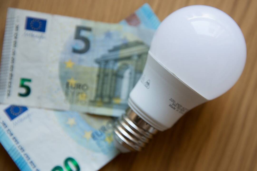 LEA paaiškino, kas lėmė tokią praėjusios savaitės elektros kainą 