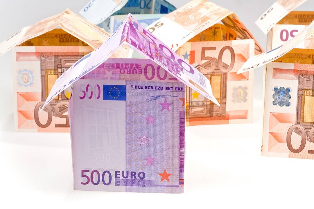 Turto bankas liepos aukcionuose surinko triskart daugiau lėšų – suma įspūdinga