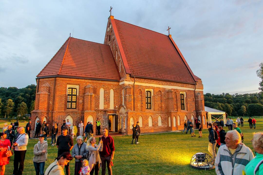 Vieta: vasaros koncertų sezoną Senoji Zapyškio bažnyčia užbaigs lyriškai – kviečia į baroko muzikos vakarą „Vasarvidžio sapnas“.