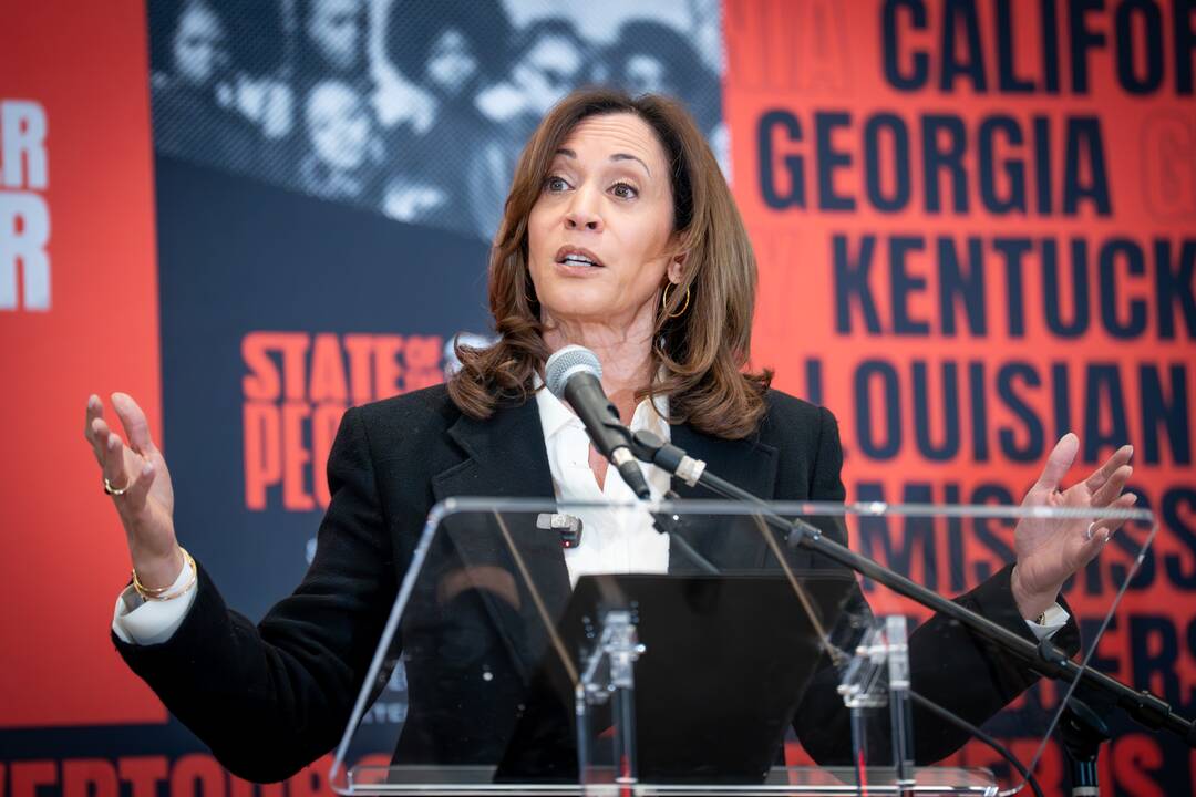 Kamala Harris išleis knygą apie prezidento rinkimus
