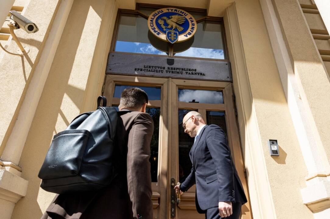 STT apklaustas Eugenijus Sabutis „čekiukų“ tyrimo detalių neatskleidžia, mano galintis tęsti darbą