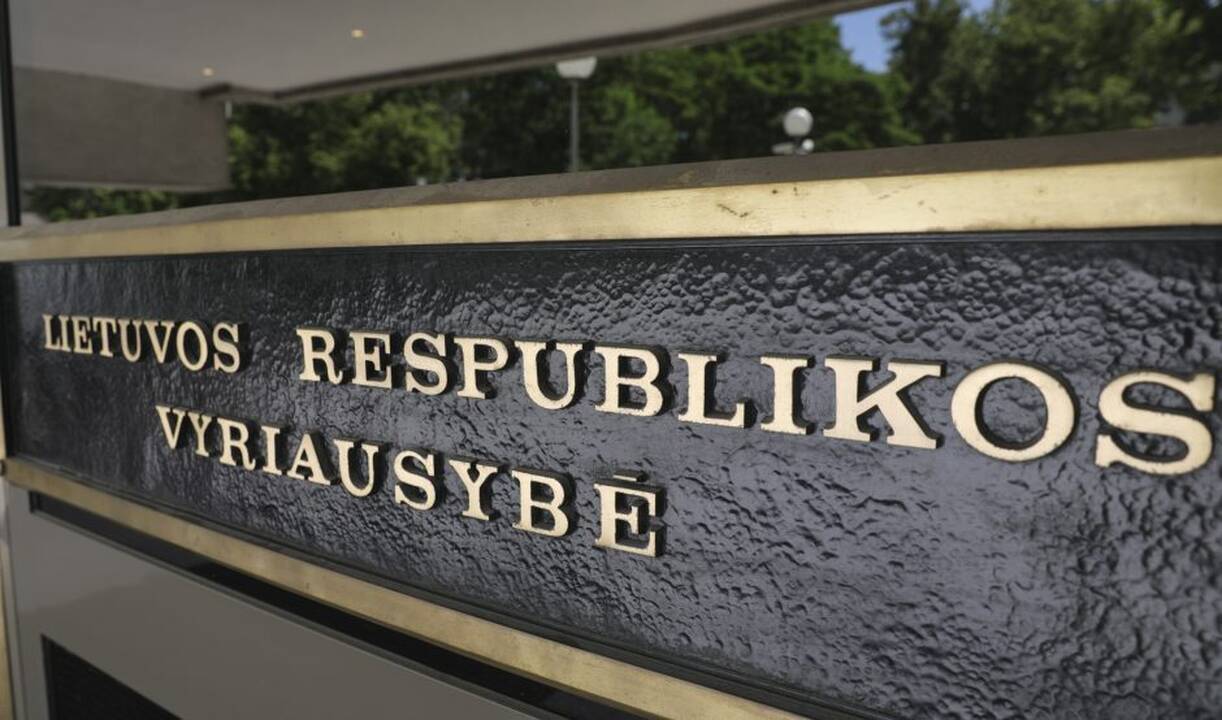 Ant Vyriausybės stalo – siūlymas visoje šalyje skelbti ekstremalią situaciją