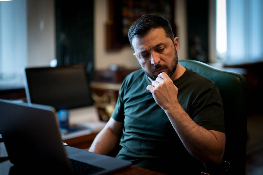Žiniasklaida: Ukraina pasirengusi de facto atsisakyti jau okupuotų teritorijų