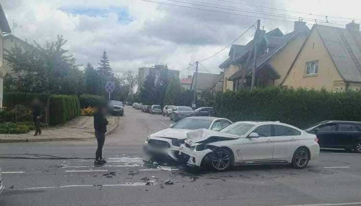 Aktualu vairuotojams: dėl avarijos Žaliakalnyje galite strigti spūstyje