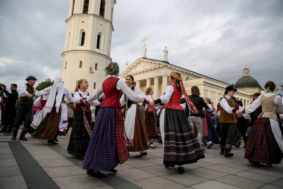 Lietuvoje vyks etninės kultūros akcija „Visa Lietuva šoka“