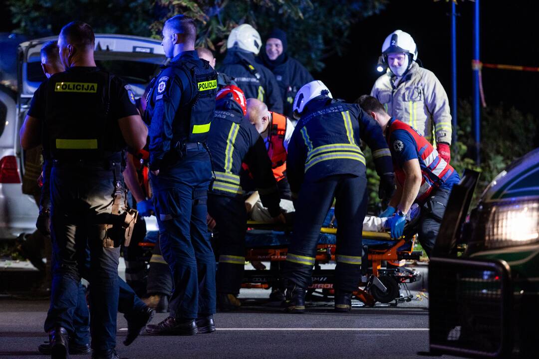 Per plauką nuo dvigubos tragedijos: vairuotojas vos nepražudė ne tik savęs, bet ir kitų?