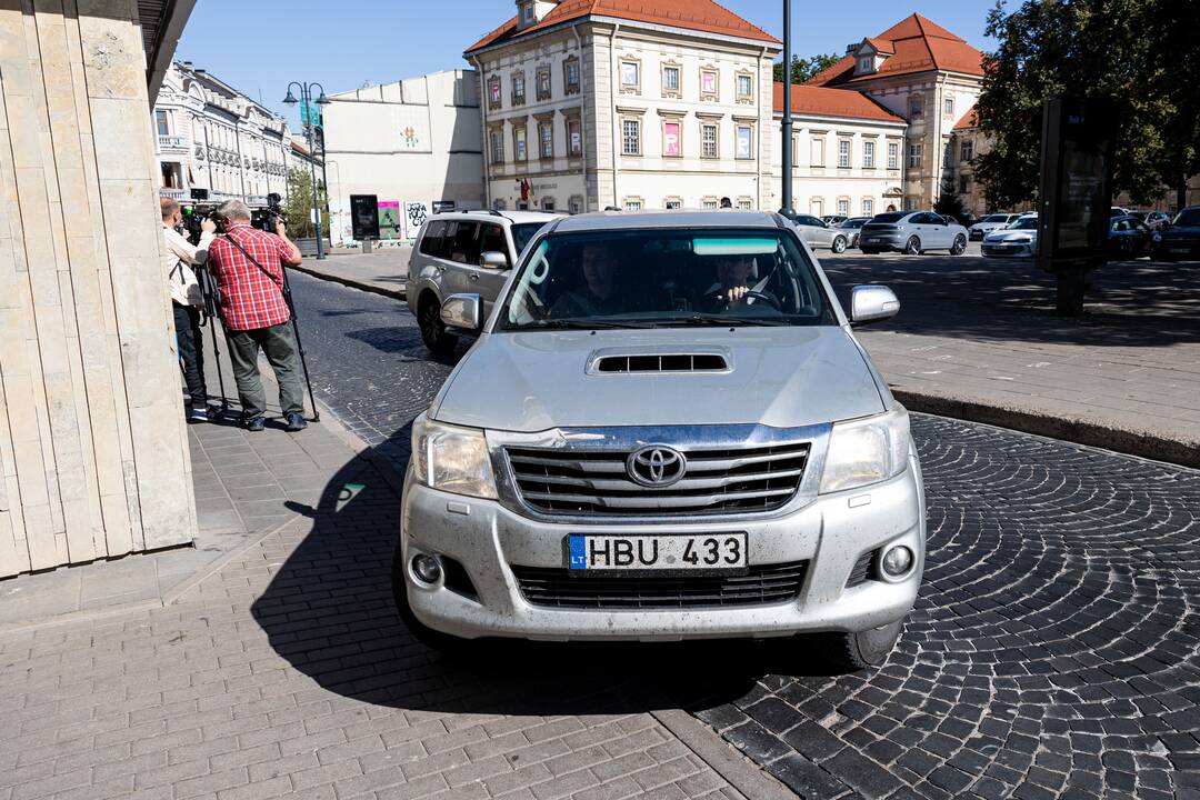 Iš stažuotės Ukrainoje grįžusių Lietuvos medikų sutikimas