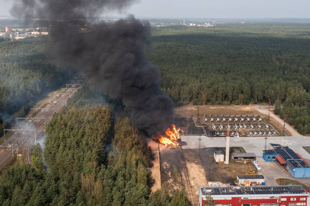Dujų pilstymo stotyje Vilniuje nugriaudėjo sprogimas
