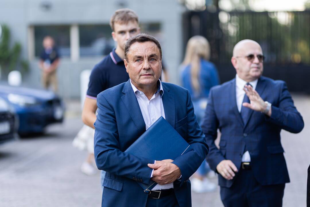 Pusšimtis žmonių Vilniuje pagerbė Charlie Kirką