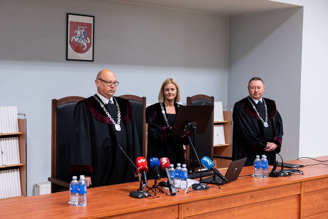 Riaušių prie Seimo byla: sutriko teisėjos sveikata, paskelbta pertrauka