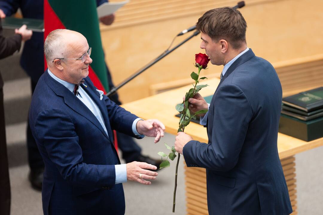 Prisiekė Ruginienės vedama Vyriausybė