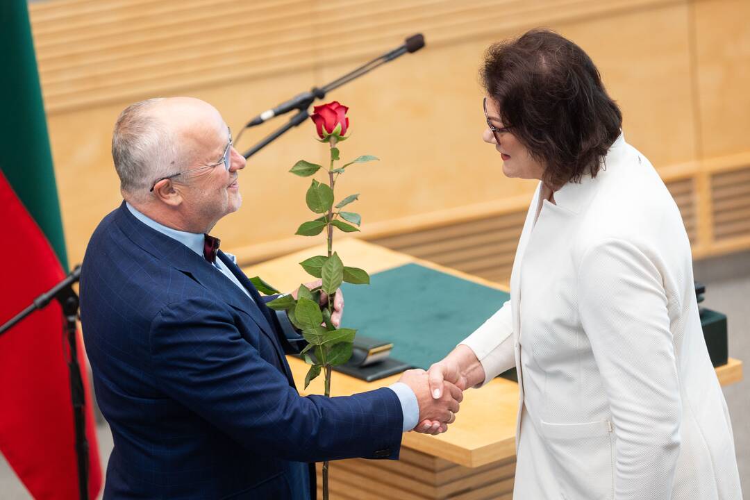 Prisiekė Ruginienės vedama Vyriausybė