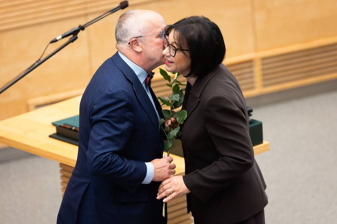 Prisiekė Ruginienės vedama Vyriausybė