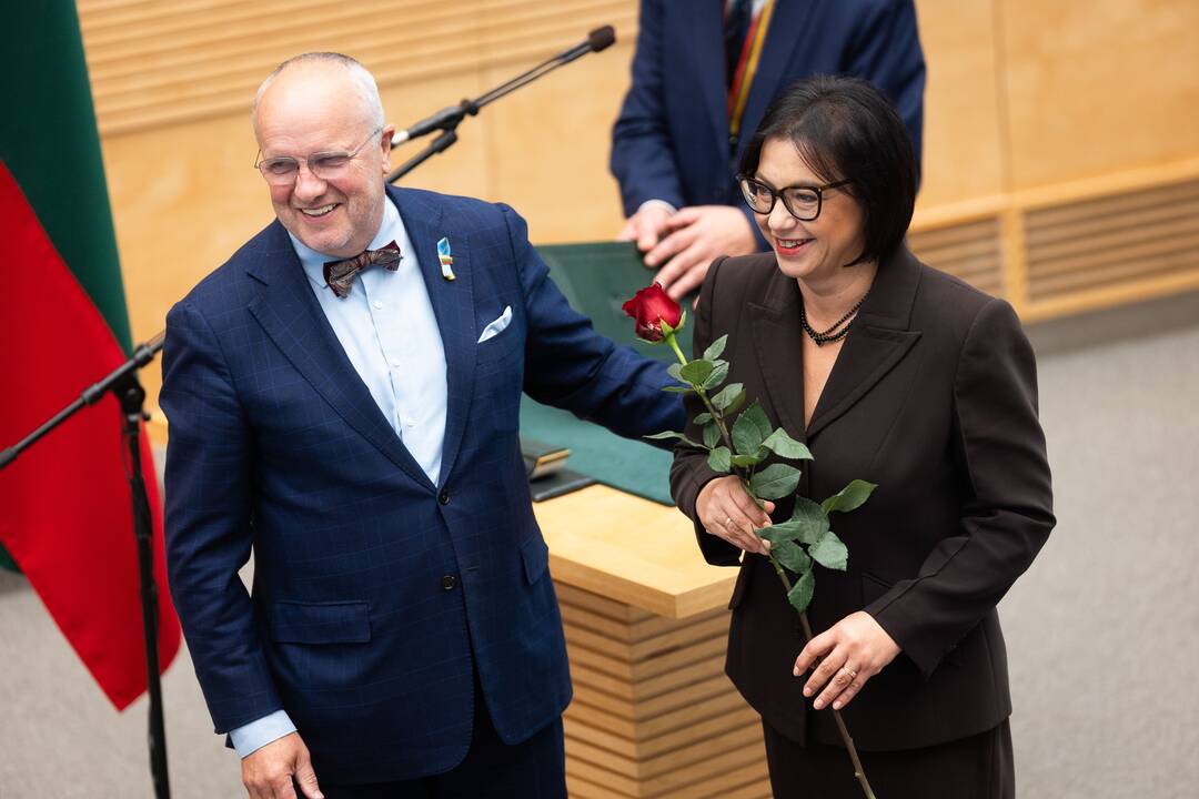 Prisiekė Ruginienės vedama Vyriausybė