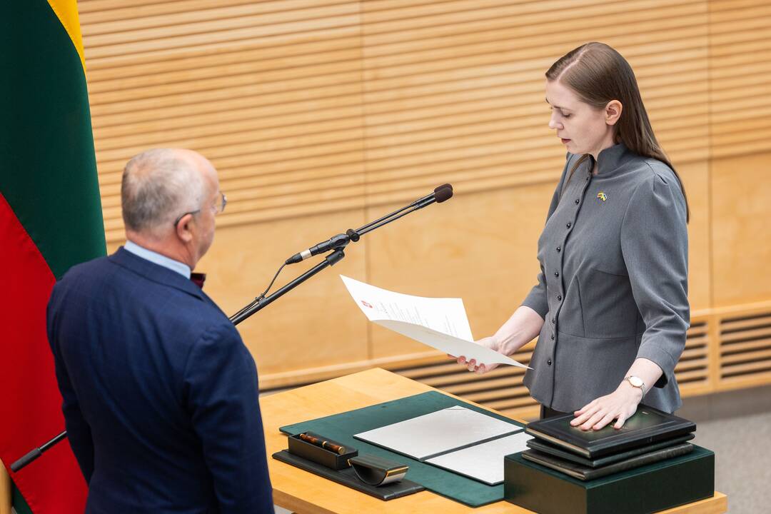 Prisiekė Ruginienės vedama Vyriausybė
