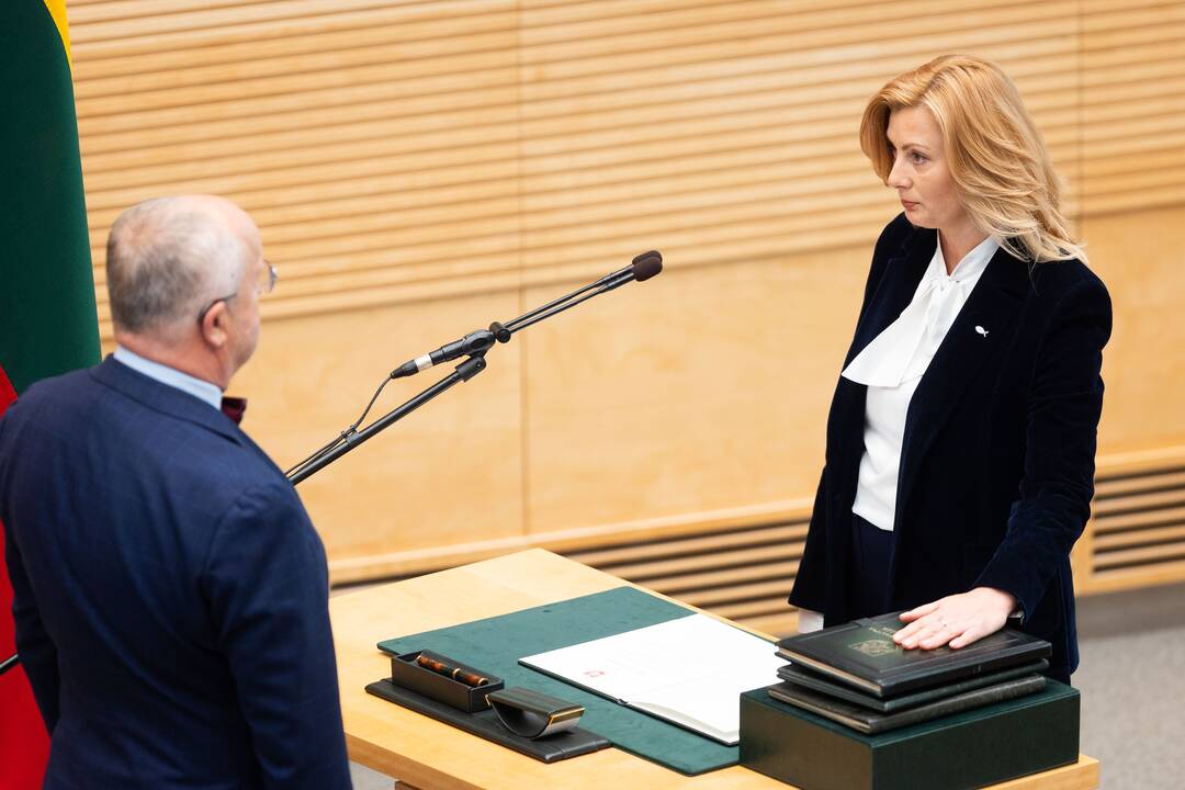 Prisiekė Ruginienės vedama Vyriausybė