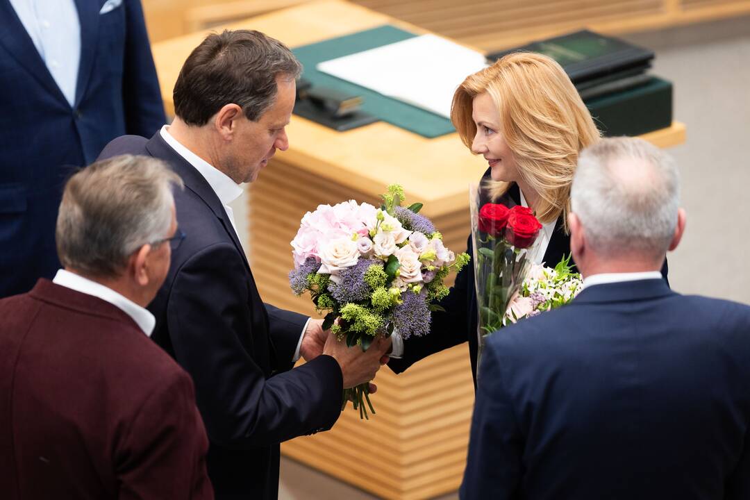 Prisiekė Ruginienės vedama Vyriausybė