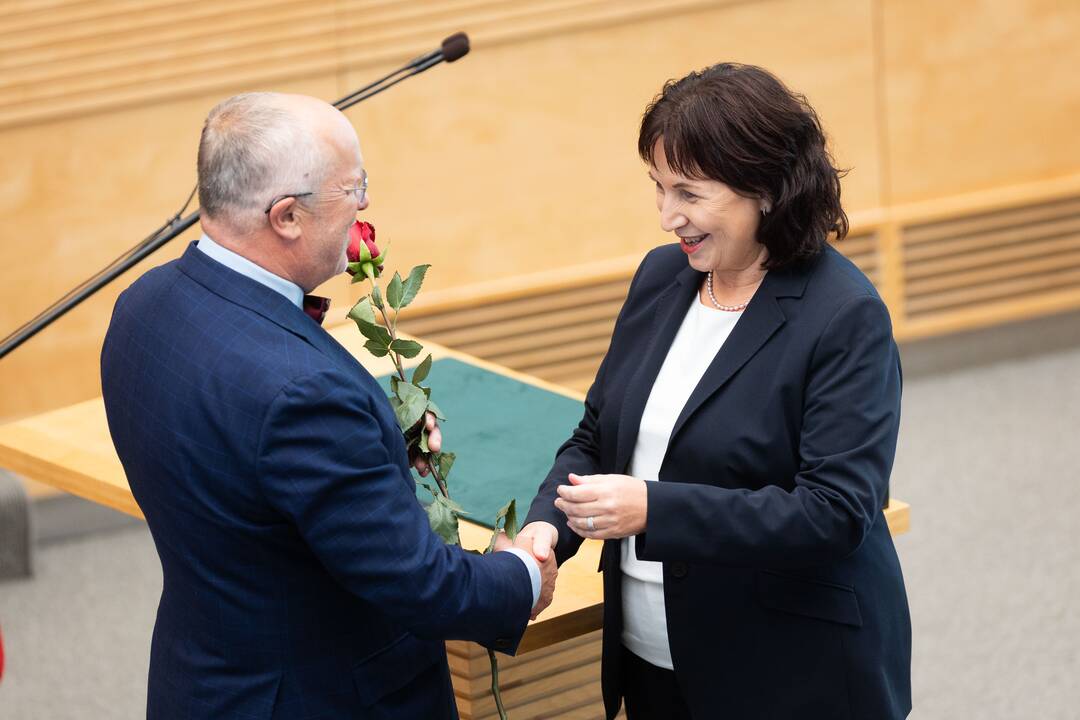 Prisiekė Ruginienės vedama Vyriausybė