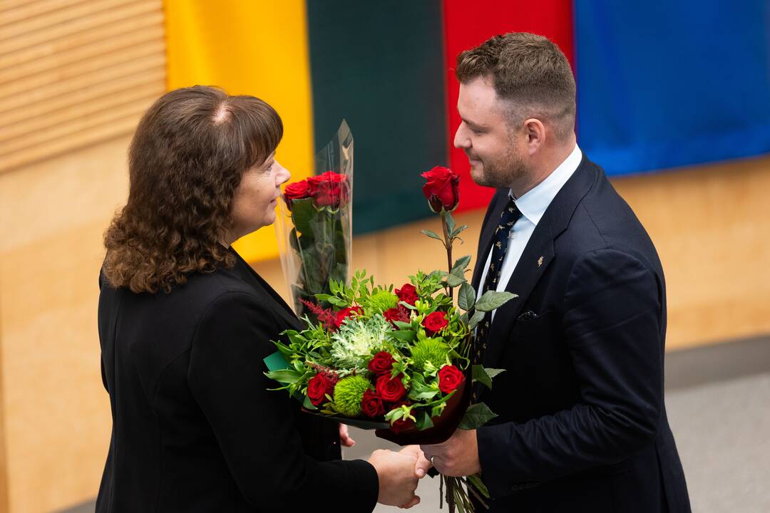 Prisiekė Ruginienės vedama Vyriausybė