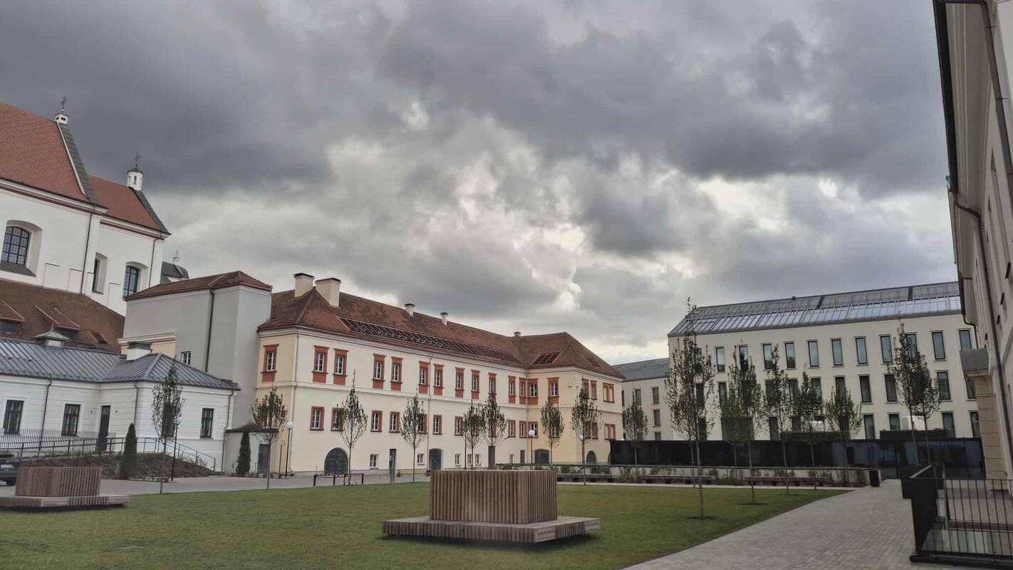 Atgimė Vilniaus Šv. Jokūbo ligoninės pastatų kompleksas