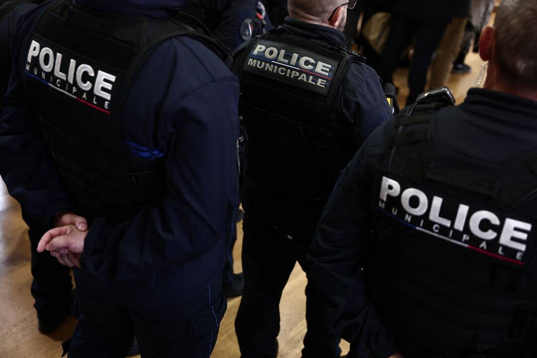 Prancūzijos policija nukovė vyrą, įtariamą Marselyje peiliu sužalojus mažiausiai penkis žmones 