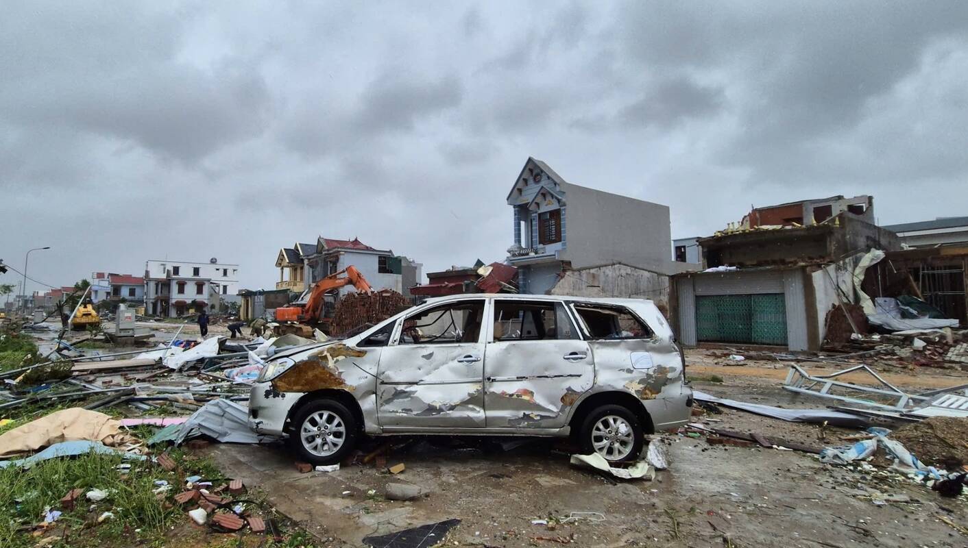 Taifūnas „Bualoi“ nusinešė dešimtis gyvybių Vietname ir Filipinuose 