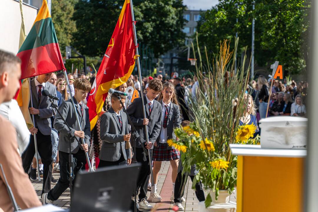Rugsėjo 1-oji Kauno Juozo Urbšio progimnazijoje