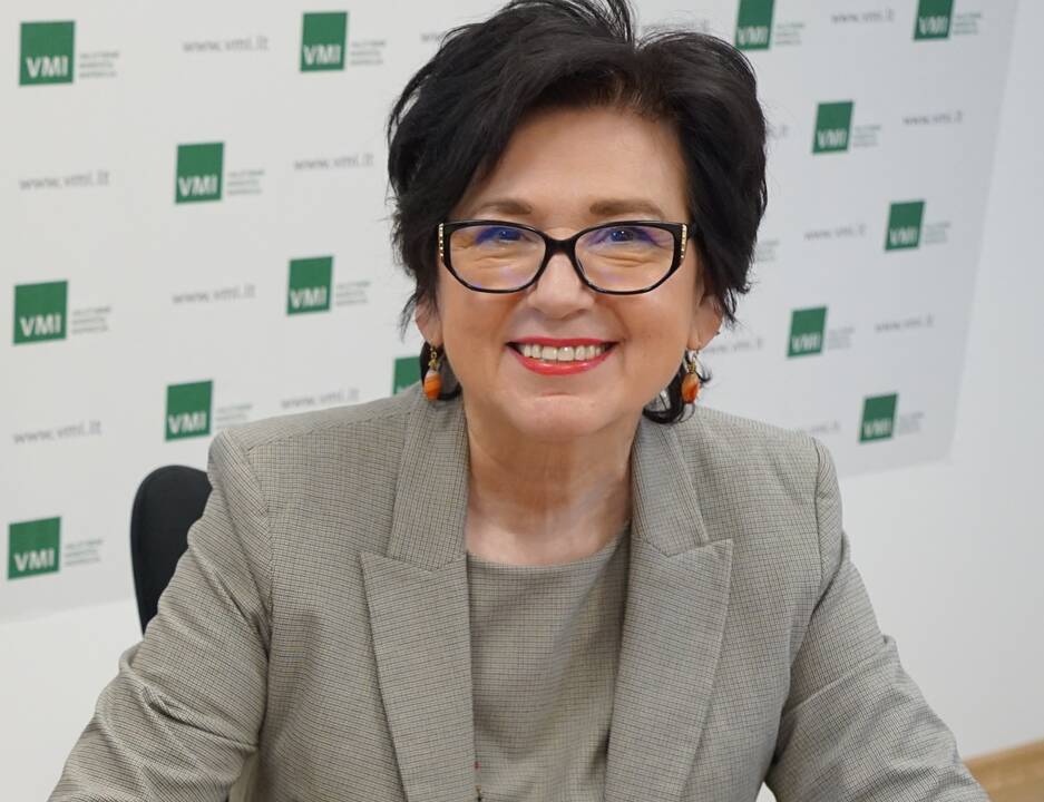 Priežastis: pardavus būstą, žemę ar kitą nekilnojamąjį turtą, gaunama finansinė nauda – pinigais ar kitu turtu, taigi pagal galiojančius įstatymus ši nauda yra priskiriama apmokestinamosioms pajamoms.