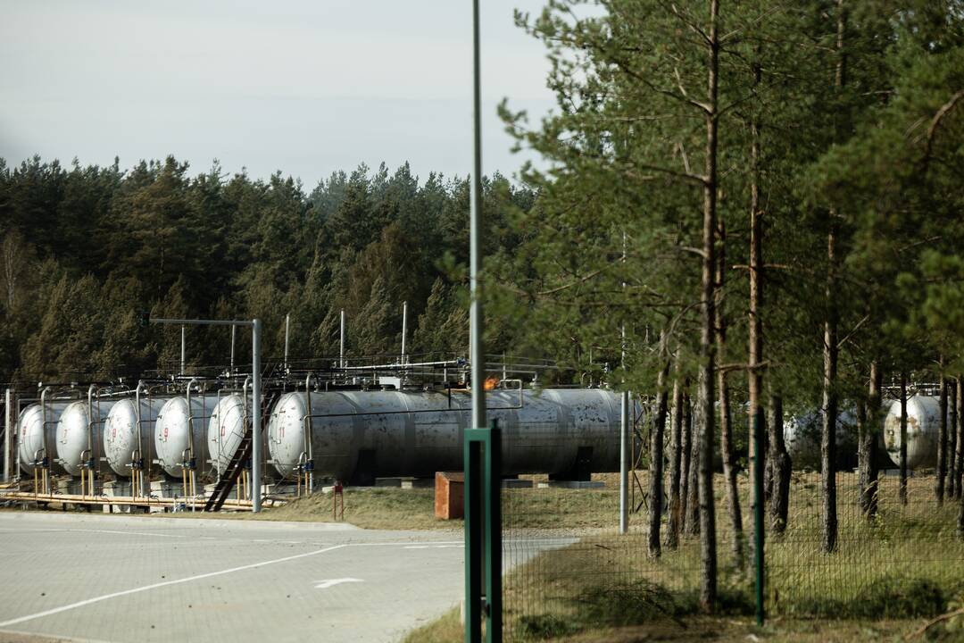 Para po gaisro dujų stotyje: nauji vaizdai iš drono