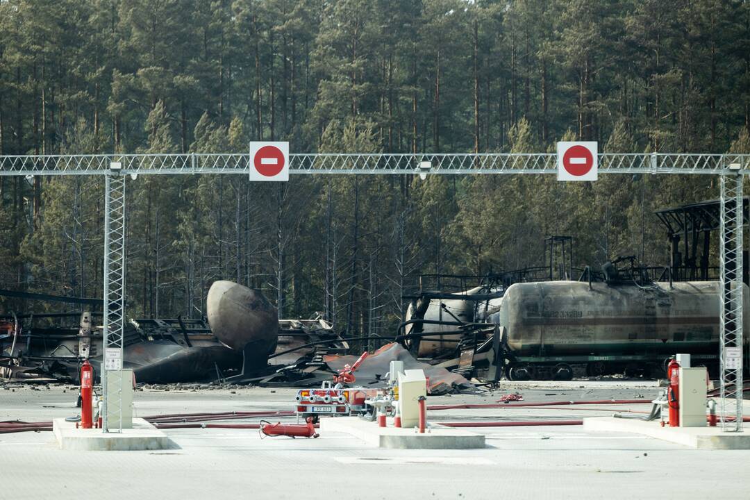 Para po gaisro dujų stotyje: nauji vaizdai iš drono