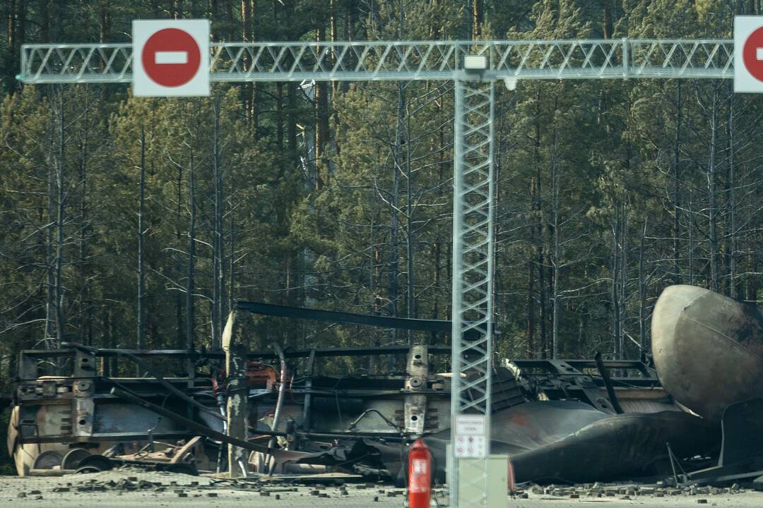 Para po gaisro dujų stotyje: nauji vaizdai iš drono