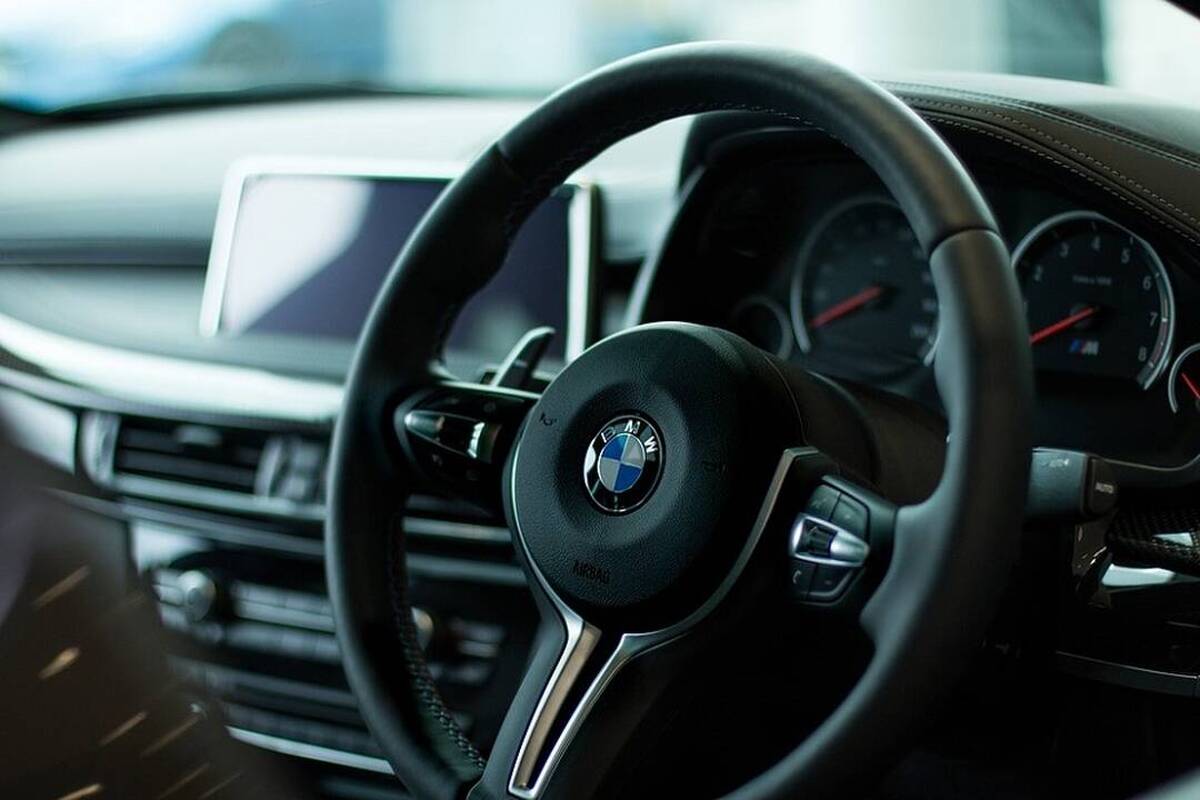 BMW vairuotojas skriejo dvigubai greičiau nei leidžiama