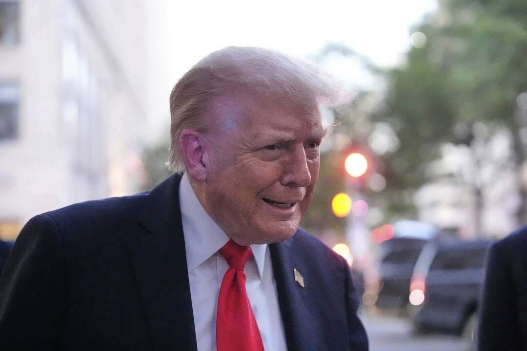 Trumpas pareiškė nedžiūgaujantis dėl Izraelio smūgių į „Hamas“ vadovybę Katare