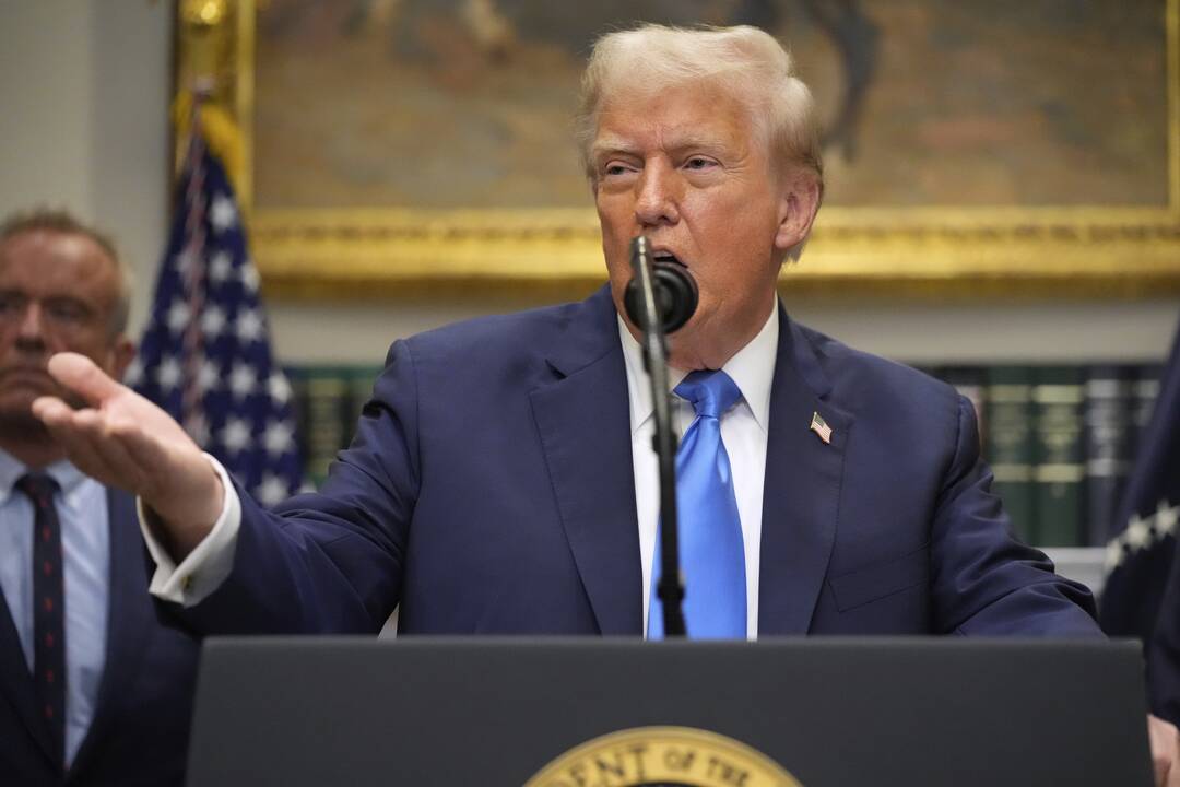 Ataskaita: Trumpas vykdo kultūrinį karą prieš Europą
