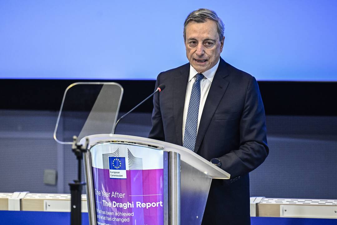 Draghi: Europa neprisiveja ekonominių varžovių JAV ir Kinijos